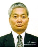 白石裕（1941.2.14-），已退役