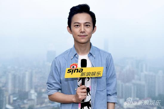 何炅对话新浪娱乐