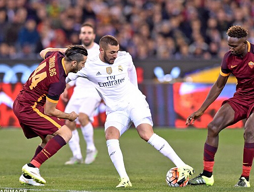 温格想买的中锋是本泽马吗？