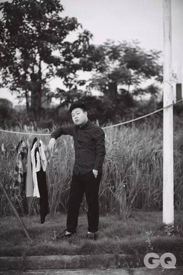 　　参加完节目后，施宁杰去北京读音乐学校，中途辍学；接着去当兵，提前退役。7月，他要去新西兰读大学。