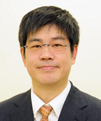 王立诚（1958.11.7-），仍然现役