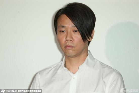 陶喆开记者会承认婚后出轨