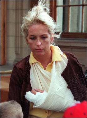 加斯科因打伤的妻子