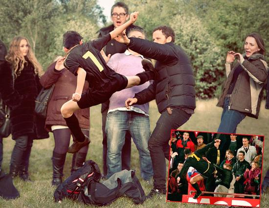 坎通纳对水晶宫球迷的功夫脚