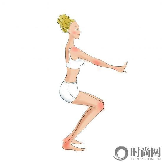 动作三：蹲马步