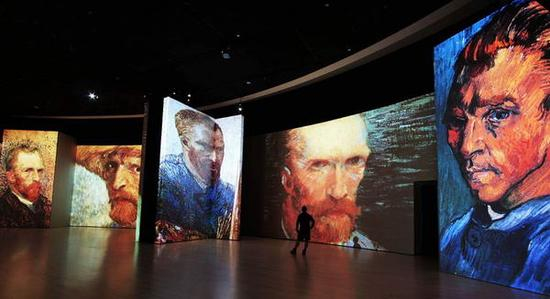 以数码影像的方式呈现梵高的作品办展览，已经成为近年来相当普遍的做法