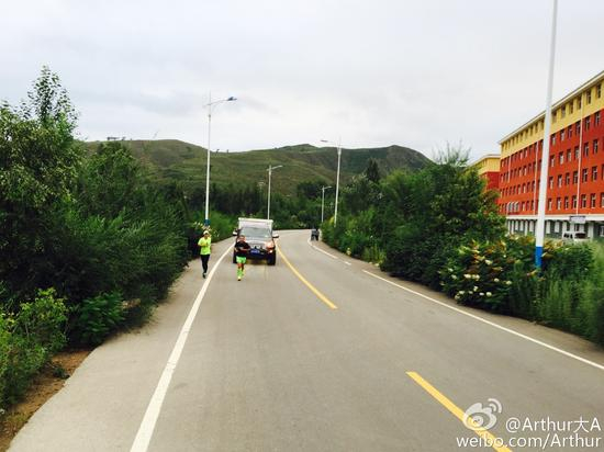 最后的十公里，基本是上坡。