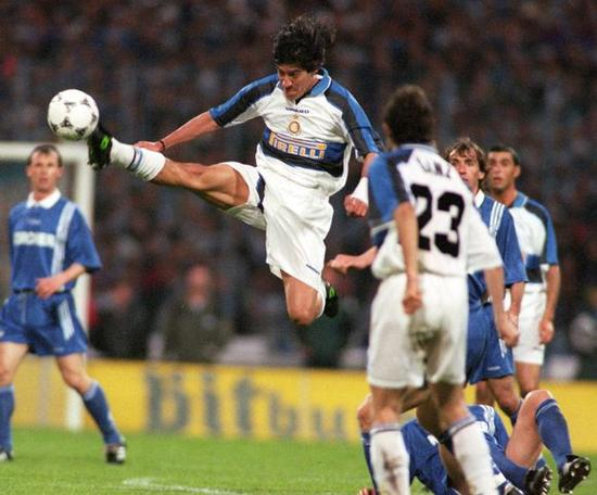 恐怖伊万-萨莫拉诺