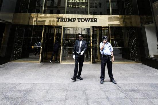 Trump Tower 门口