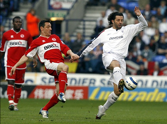 坎波（白衣）是博尔顿的重要成员