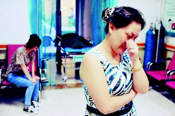 17岁花季少女猝死减肥营教练其实是泳池保洁员