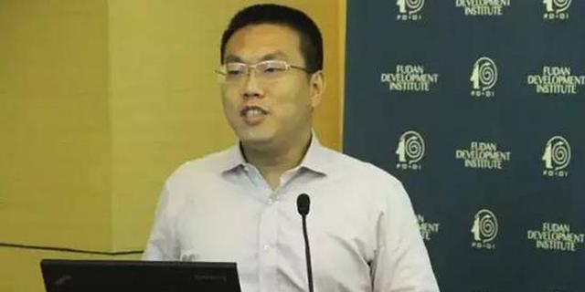 厦门大学金融系助理教授 蔡伟毅