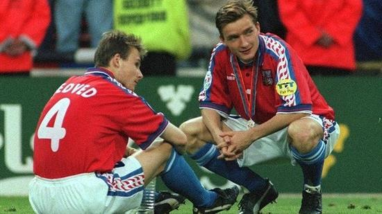 1996年欧洲杯上的内德维德和斯米切尔