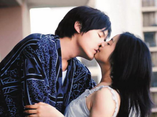 恶作剧的新婚之吻