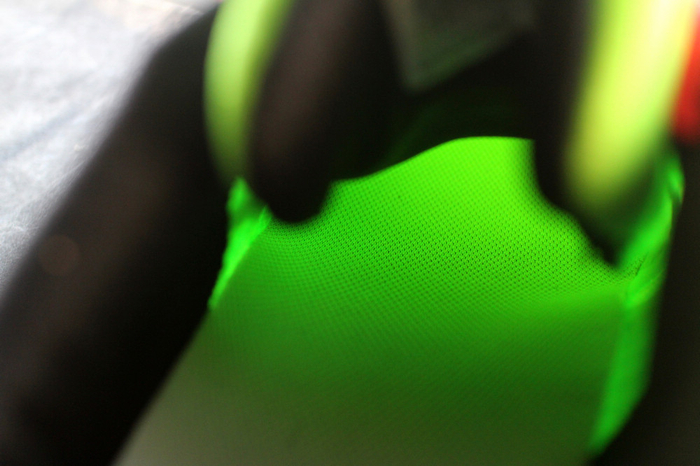 不过鞋垫很舒适，无论穿什么袜子，没有那种滑滑的感觉。