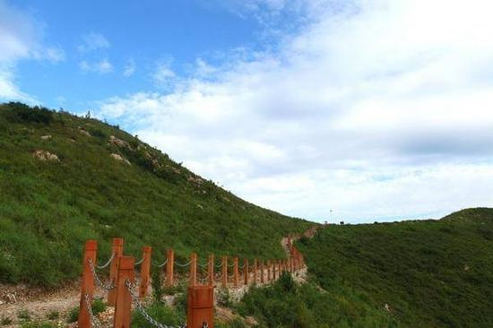 北京顺义区舞彩浅山风景区。