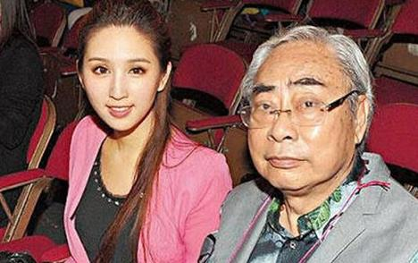 图为何傲儿携林建名结伴演唱会