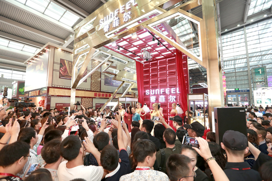 细腻的设计风格、至纯的万足品质