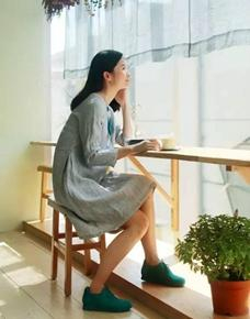 　法国雅氏（achette）绿色头层牛皮绒面革女单鞋