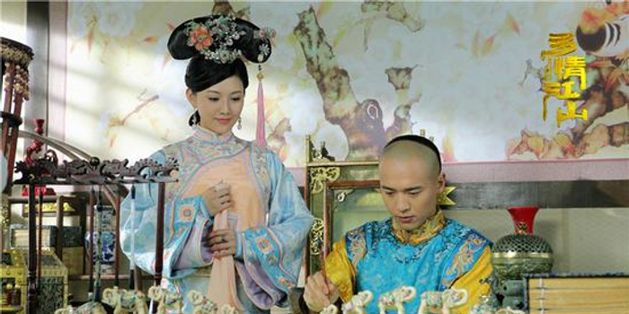 摘要:  董小宛以汉人身份入后宫,在腹背受敌的后宫中小心翼翼,最终用