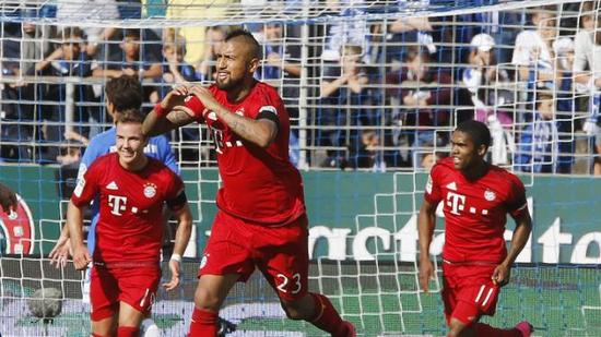 比达尔首开纪录