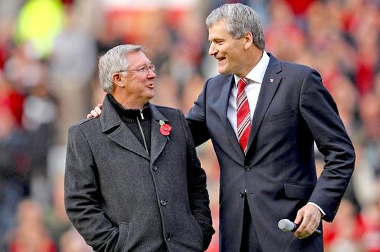 两位老战友 大卫-吉尔和弗格森一起告别曼联