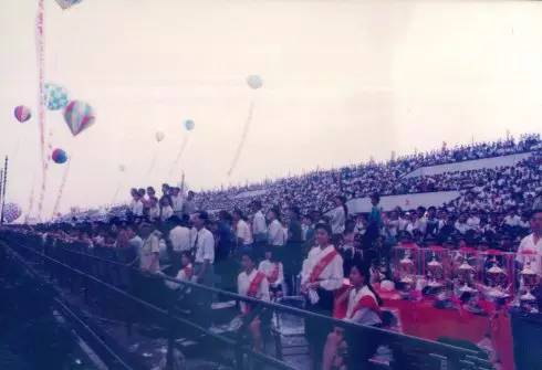 当年广州赛马会盛况