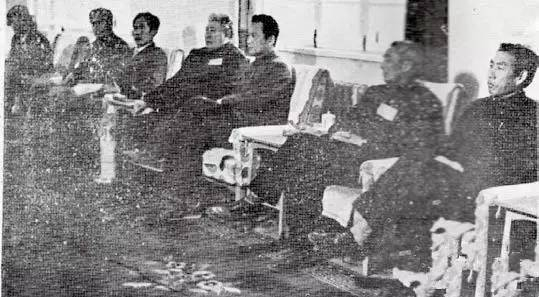 孙以柱、张汉文、王绍松等马业老一辈专家出席会议