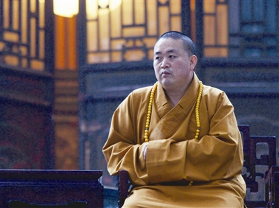 中国嵩山少林寺方丈释永信，深陷举报风波已经两个多月，官方至今没有公布调查结果。