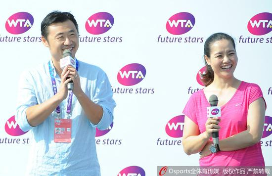 姜爸爸与姜妈妈，过得很幸福