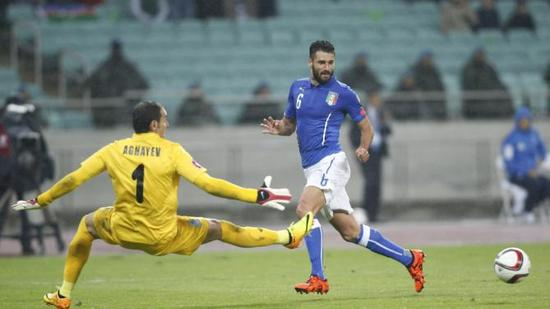 坎德雷瓦助攻沙拉维瞬间