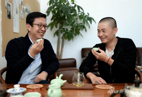 侯鸿亮、李雪对话新浪娱乐