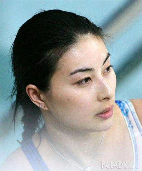 郭晶晶也走的是亲民路线