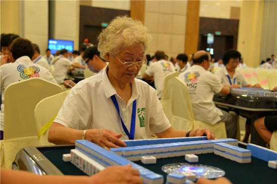 中国大妈出战麻将运动会