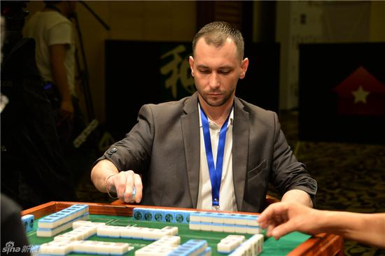 俄罗斯男牌手晋级决赛