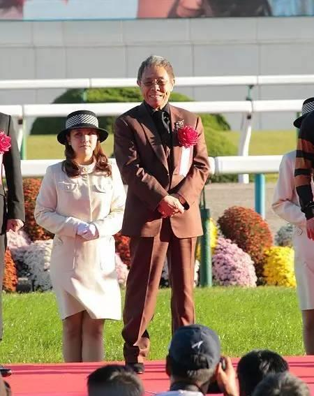 （▲北岛三郎在接受颁奖，Ogiyoshisan拍摄）