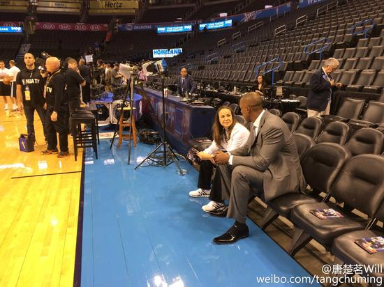 多诺万接受采访