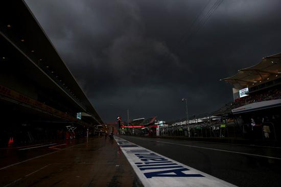 几乎很少有大奖赛像美国站一样被天气干扰的如此严重
