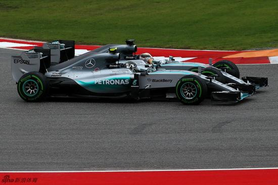 F1美国站发车，汉密尔顿超越罗斯博格