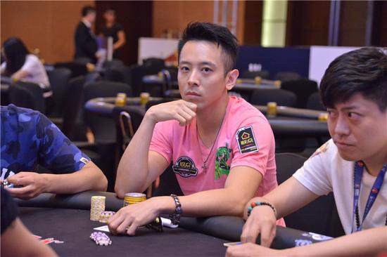 联众签约牌手吴绍刚