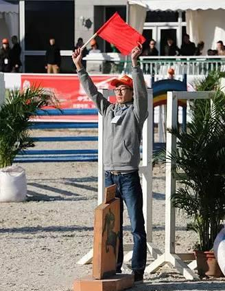 图：北京体育大学学生参加志愿者活动