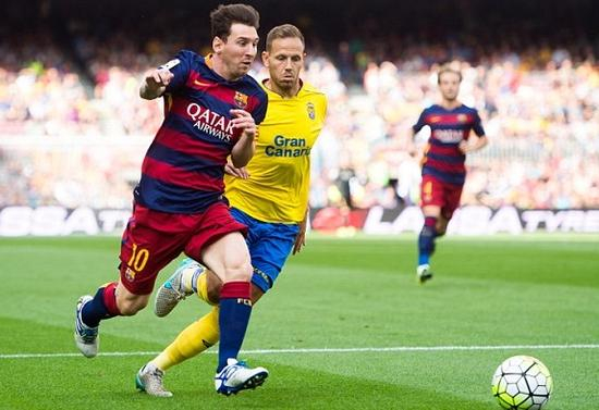 C罗：和梅西的竞争推动了我