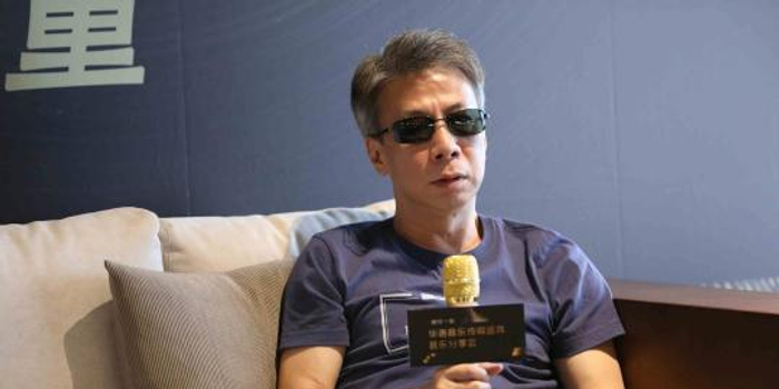 御用填词人刘卓辉 :Beyond的歌给人共鸣与力