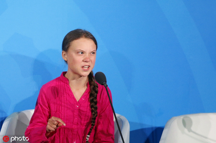 　　9月23日，美国纽约，通贝里出席联合国气候行动峰会，指责峰会上的各国元首以空洞承诺夺走了她的梦想和童年。 图自IC Photo