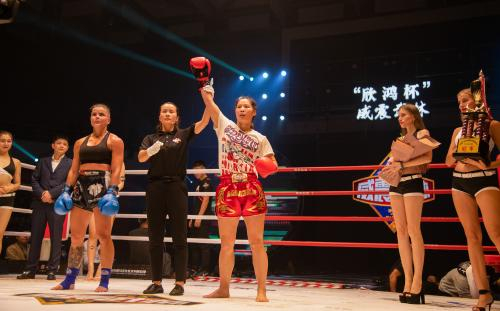 刘玲玲强势获胜