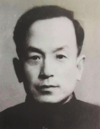 刘 椽