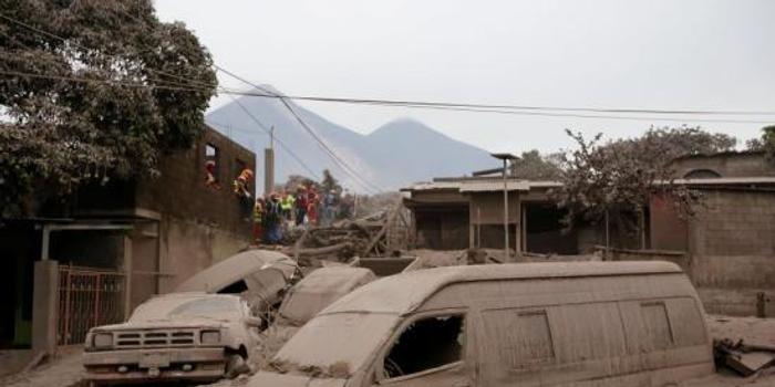 危地马拉火山爆发百余人丧生 沟通不良致疏散