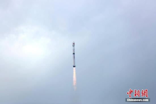 　　北京时间7月31日11时00分，中国在太原卫星发射中心用长征四号乙运载火箭，成功将高分十一号卫星发射升空并送入预定轨道。 文/李潇帆 图/郑逃逃