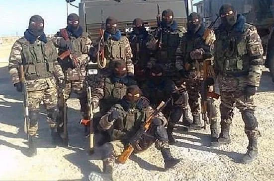  ▲网络上流传的在叙利亚作战的俄籍雇佣兵图片。