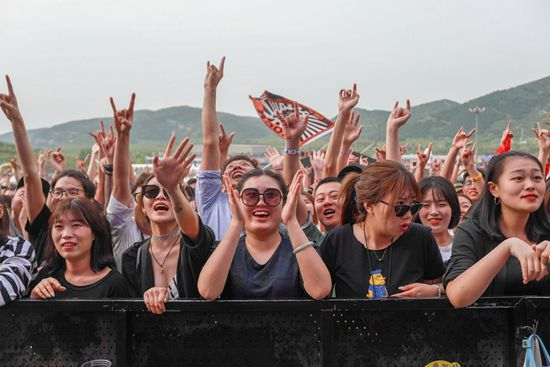 2018北京超级草莓音乐节现场。视觉中国供图